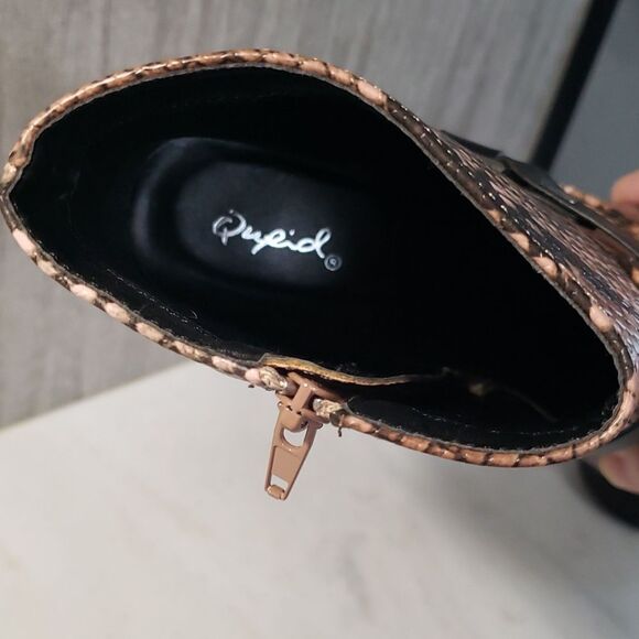 NWT Qupid Faux Snakeskin Fashion Boots Booties Sz 6.5 - Picture 7 of 9